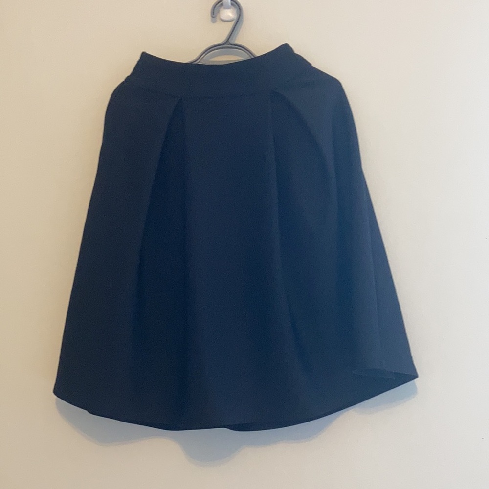 Thick Black Skirt